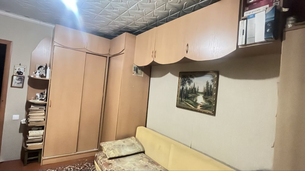 Угловой шкаф с верхними шкафами