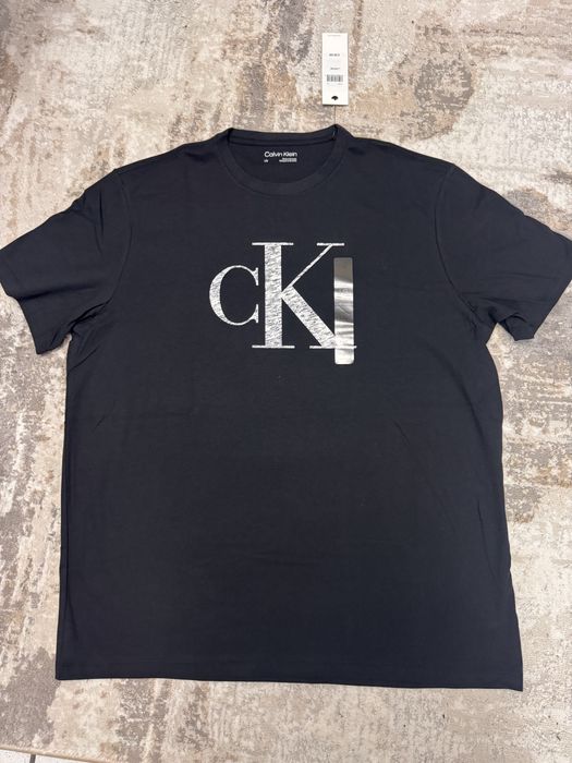 Тениски Calvin Klein внос от Америка!