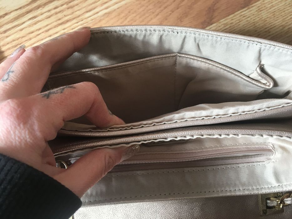 Чанта BEBE златиста