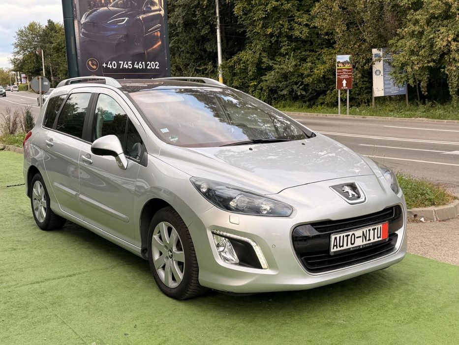 PEUGEOT 308 SW   si in rate