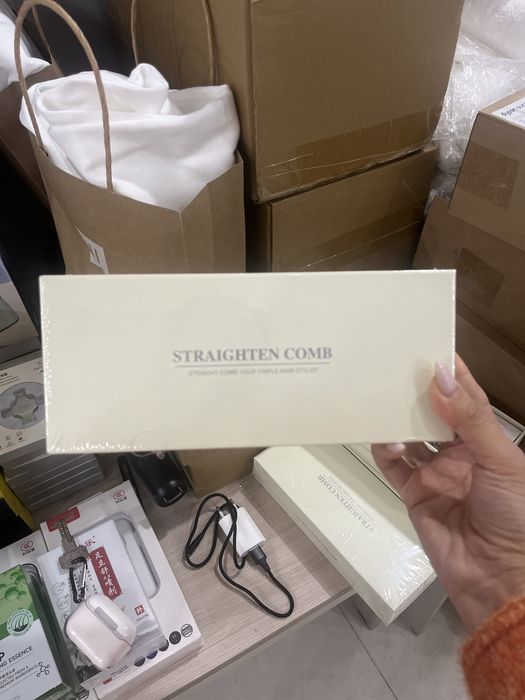 Расческа выпрямитель без шнура на зарядке