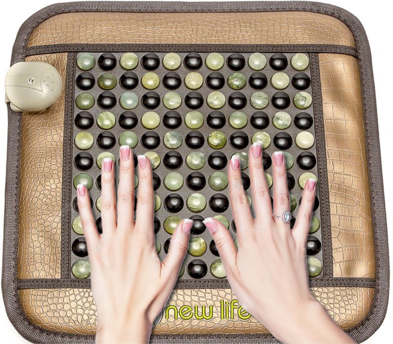 Загряващ килим от турманиева нано керамика и нефрит срещу болки в гърб