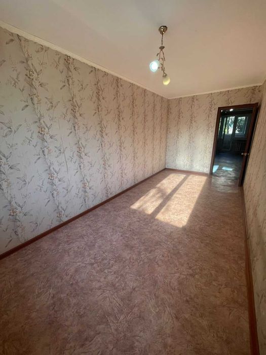 Продам 2-х квартиру, 5 микрорайон.