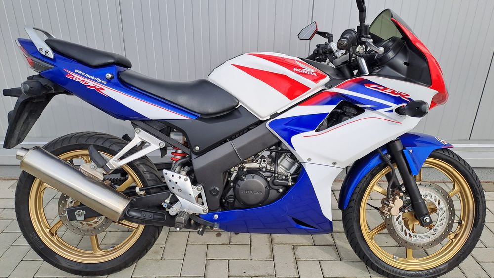 Honda CBR125R an 2009 categ A1