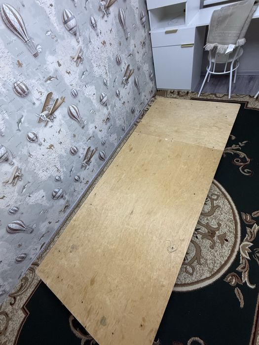 Стол ……………………………