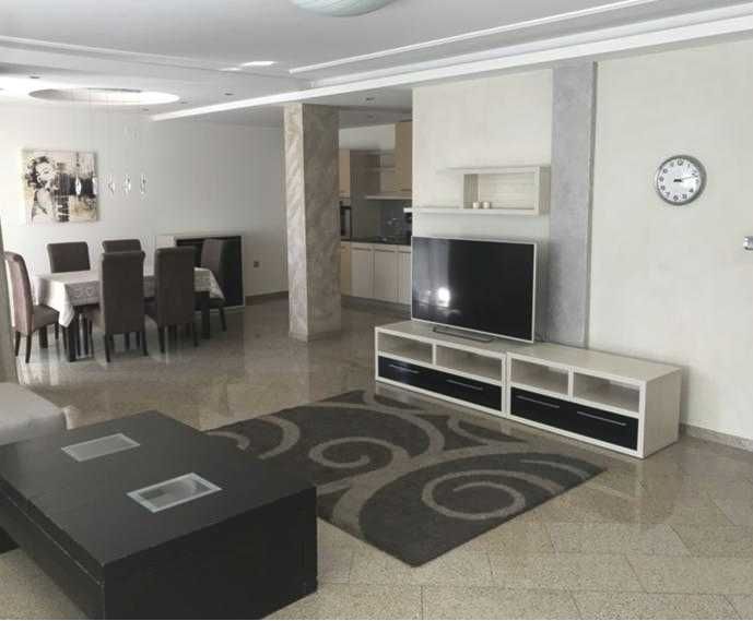 Дава се под наем Четиристаен апартамент в София, Зона Б-18 - 200 кв.м за 2000 € - Снимка #5