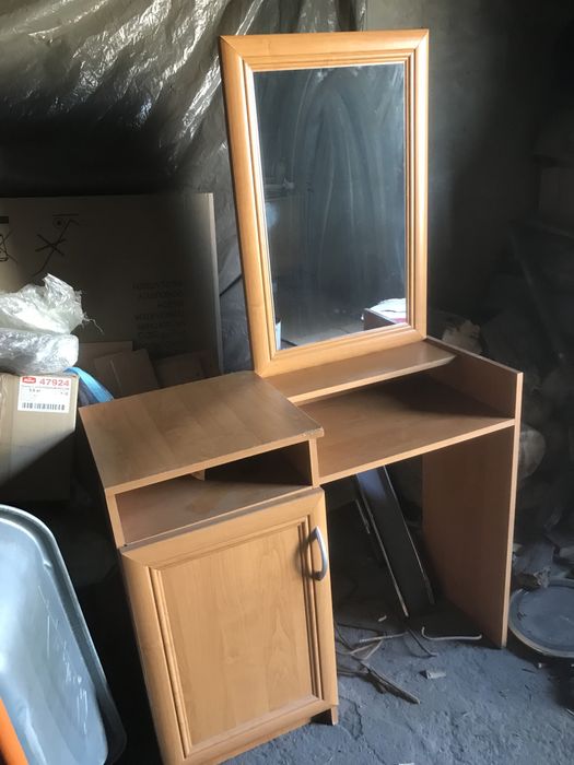 Туалетный столик