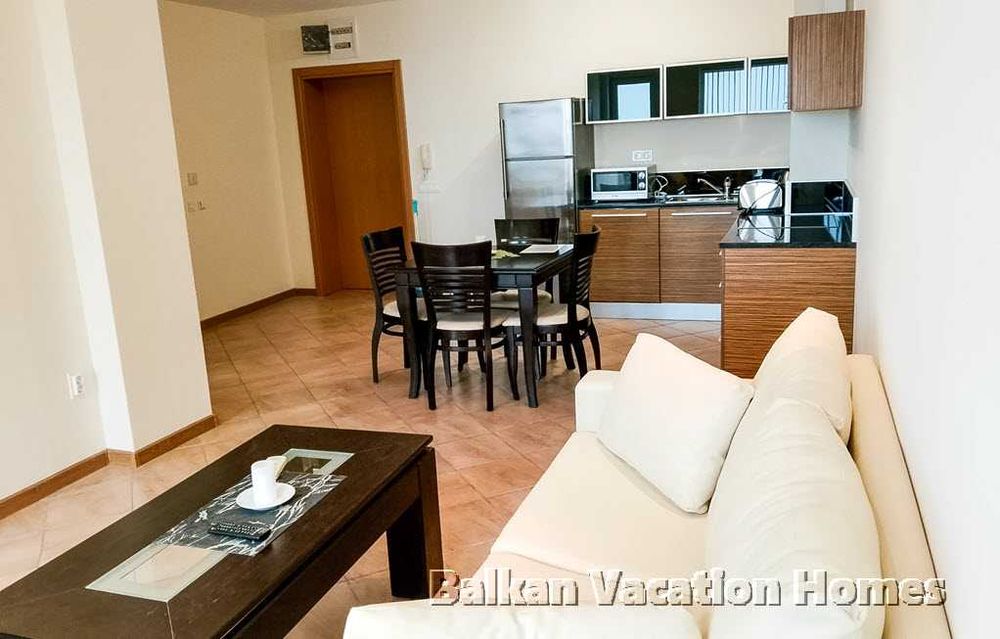 Продава се Двустаен апартамент в Бяла - 94 кв.м за 483 €/кв.м - Снимка #3