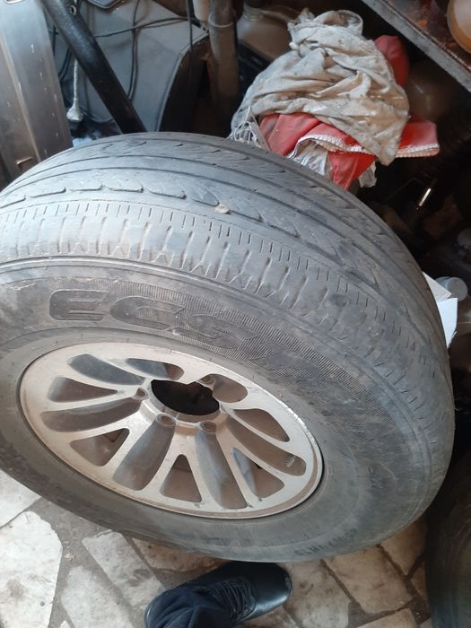 Резина Pajero Delica