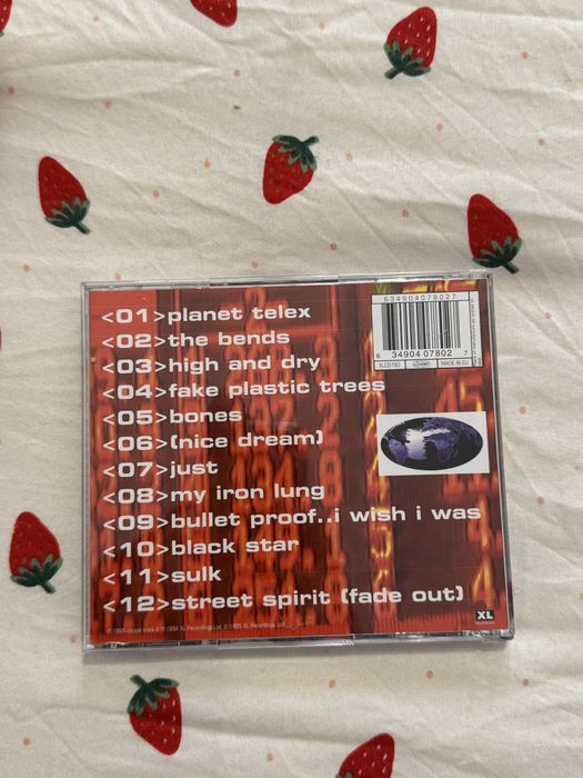 Книги и CD на Radiohead