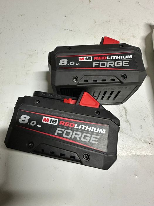 Acumulator Milwaukee M18 8AH REDLITHIUM FORGE