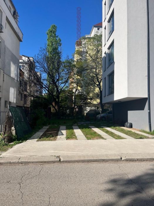 Паркомясто Люлин 10