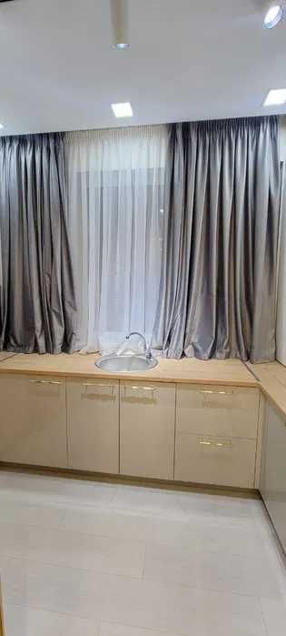 Сдаю ШИКАРНУЮ квартиру 2-ком. 2/8, ЖК Век, Паркентский