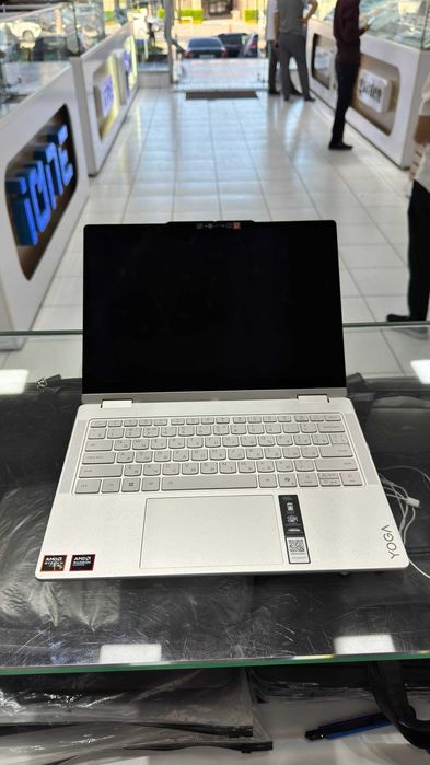 Lenova Yoga 7 AI