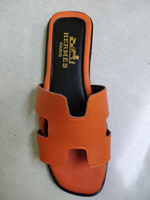 Papuci dama hermes