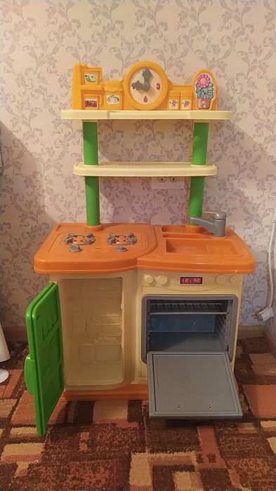 Детская игрушечная кухня! 
Развивающая игрушка для детей от 1,5 -8 лет