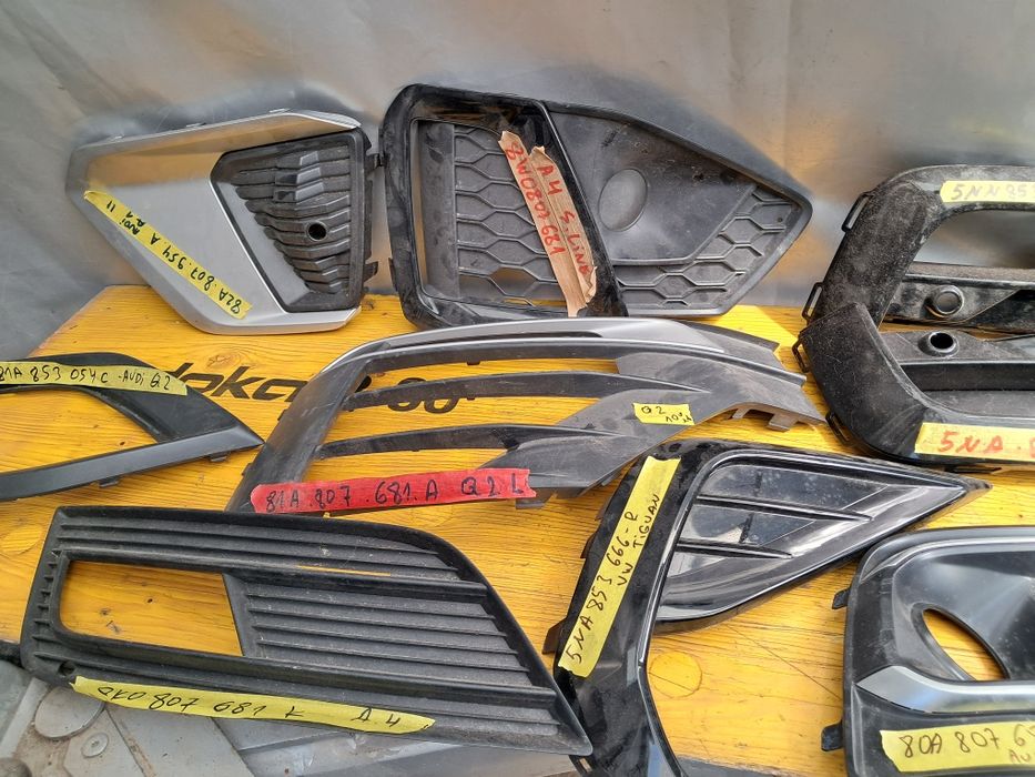 Грил решетка броня Audi Q3 Q5  A1 A4 S.line Vw Touran Tiguan Caddy  и