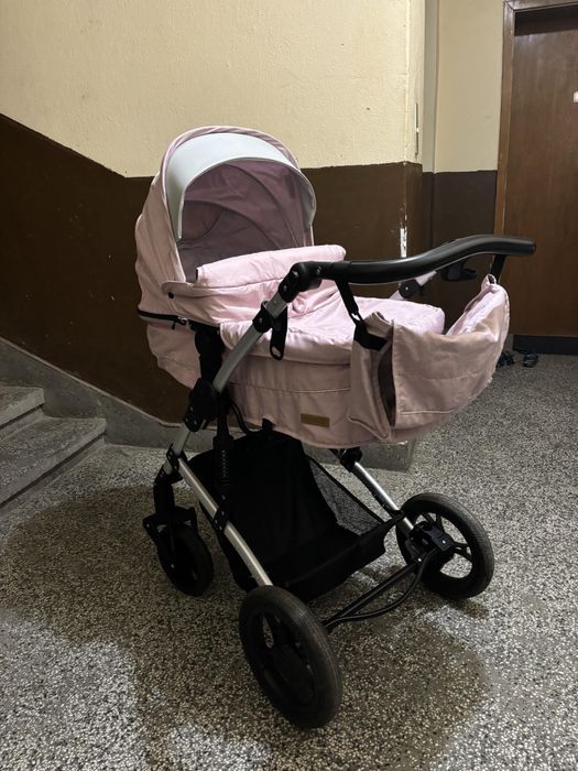 Количка за момиче Chipolino