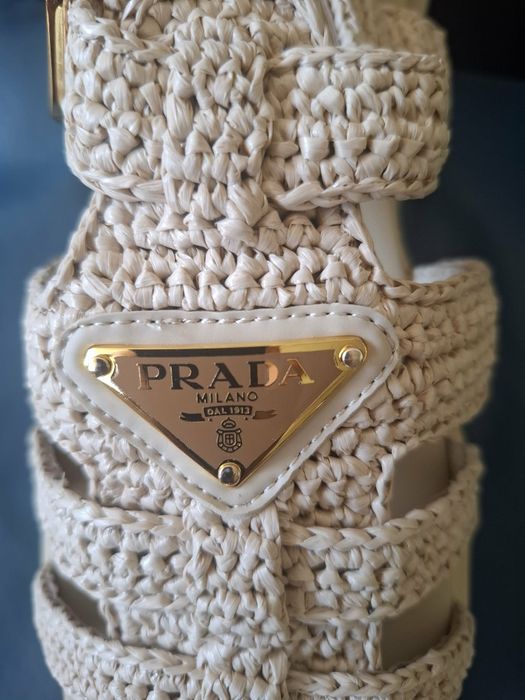 Дамски сандали p*r*a*d*a  последна бройка