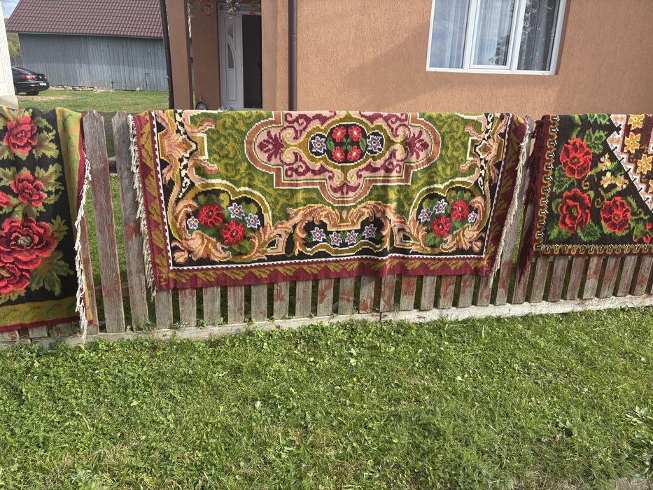 Vand covoare traditionale