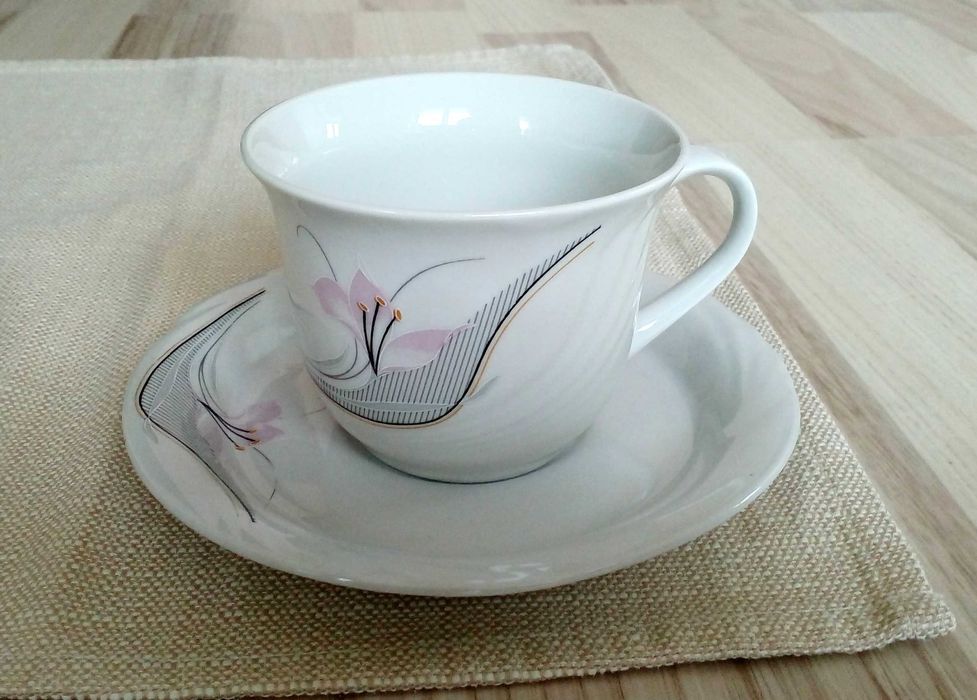 Чаши за Чай / Кафе - Порцеланови
