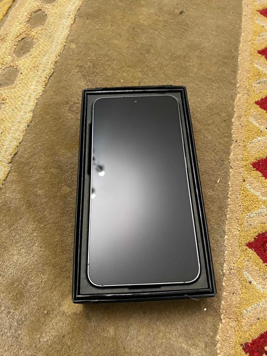 Samsung Galaxy S23 идеально