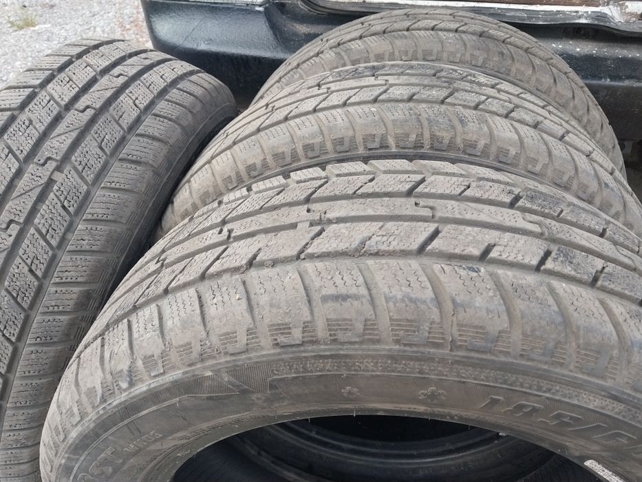 4 шины 185 60 R15. Roadx Китай.