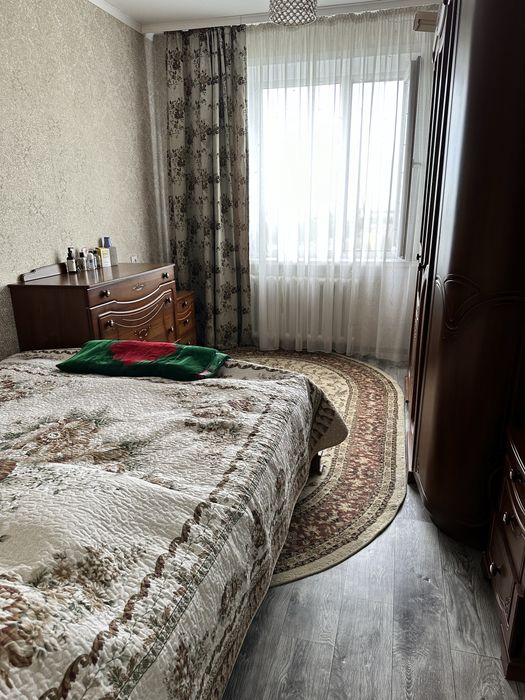 Продается спальный гарнитур