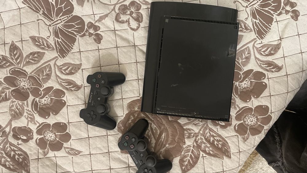 Продается Playstation 3 superslim