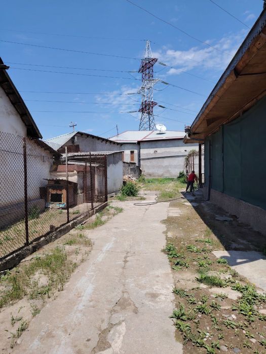 Продается дом 7,5 соток 6 комнат удобная локация