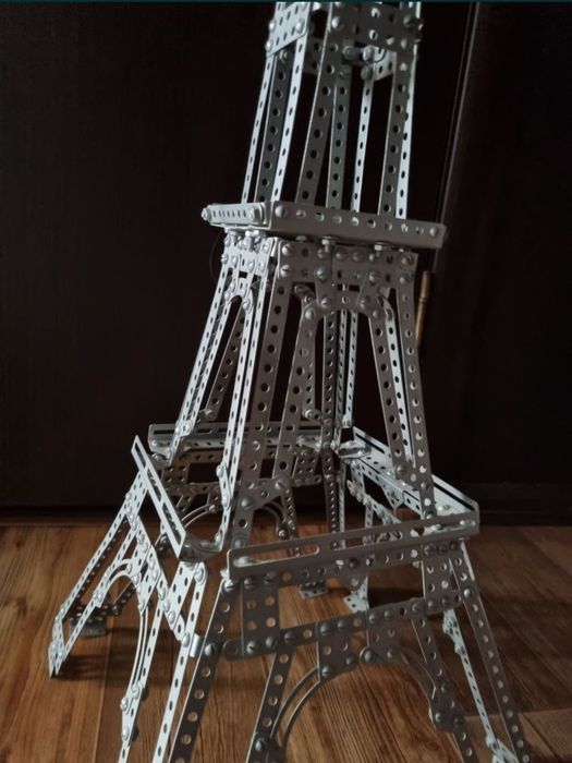 Эйфелева Башня конструктор