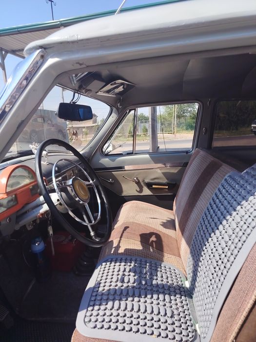 Gaz 21 Volga (Antikvar) legenda