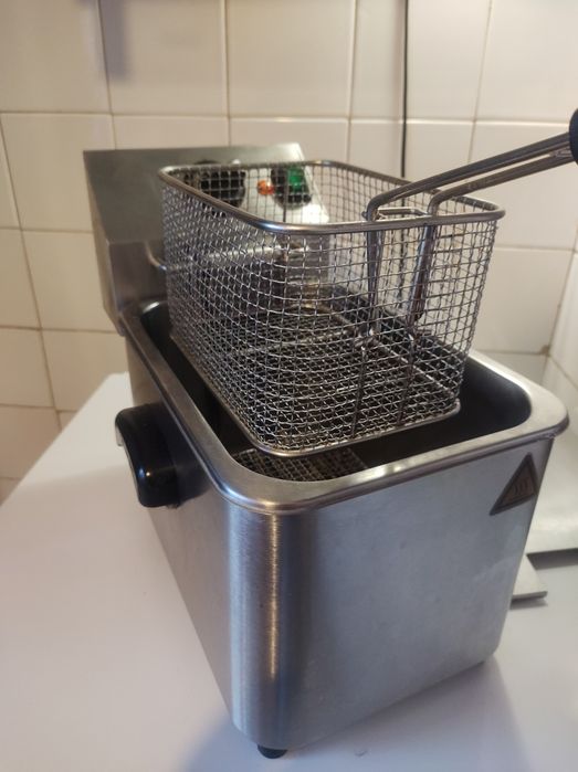 Професионален Фритюрник 4л.