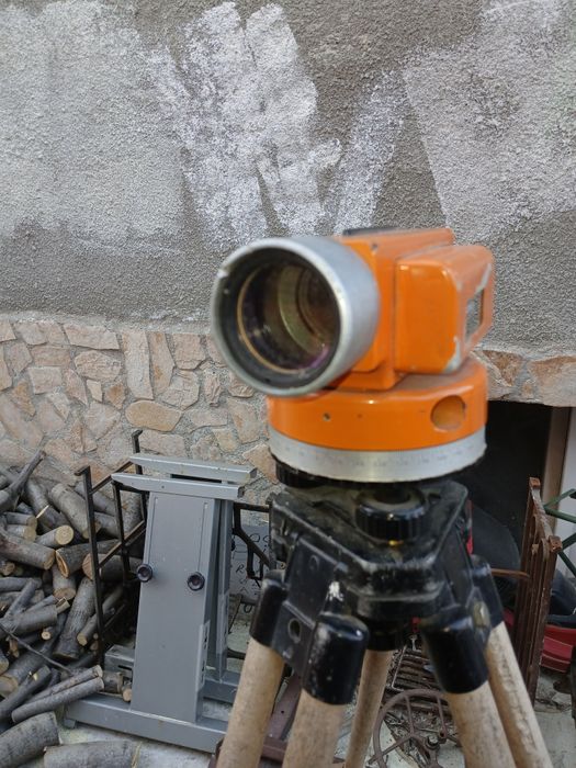 Teodolit de dat nivelul