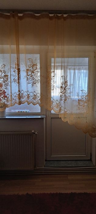 Vind  perdea  ,culoare  portocaliu