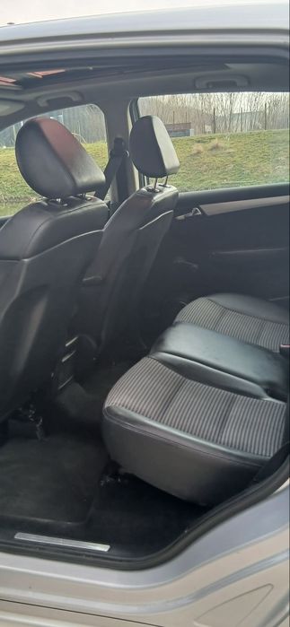 Vând Mercedes bclass 2008 2.0 diesl 140 cai adusă pe roți  din italia