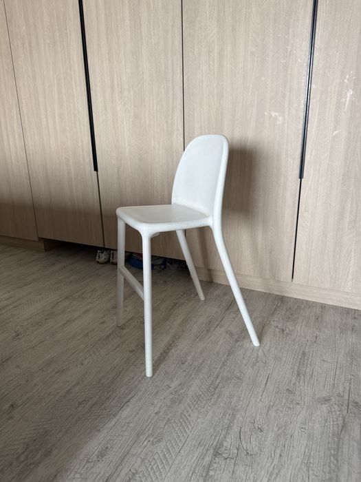 Продам детский стул икеа