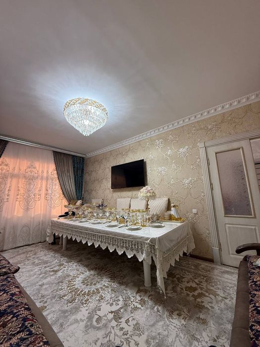 Eshonguzar da 2 xonali kvartira sotiladi. 2.2.4