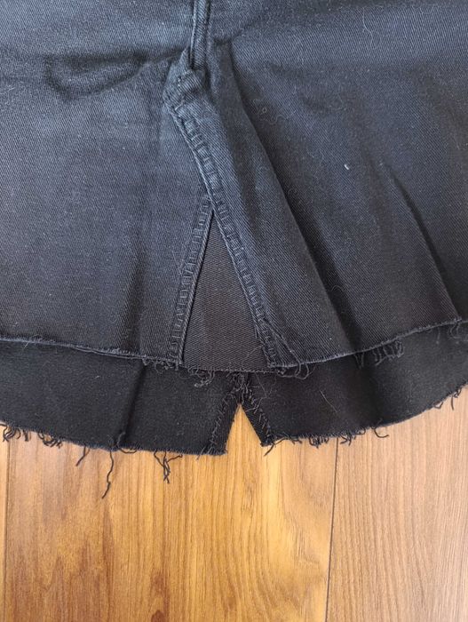 Детска черна пола. Размер 34