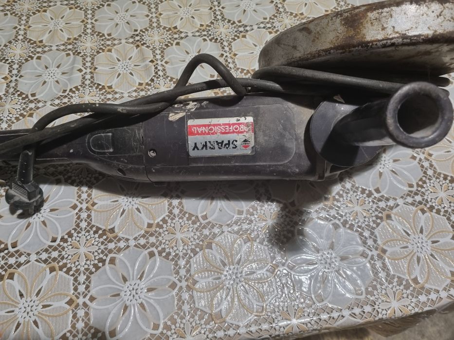 Голям ъглошлайф,,Спарки,,