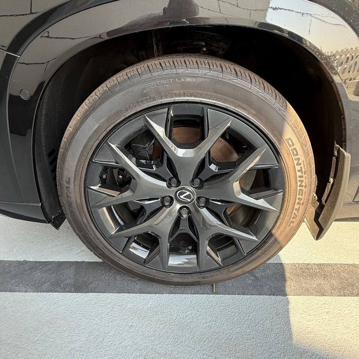 Lexus tx 500 F sport 3