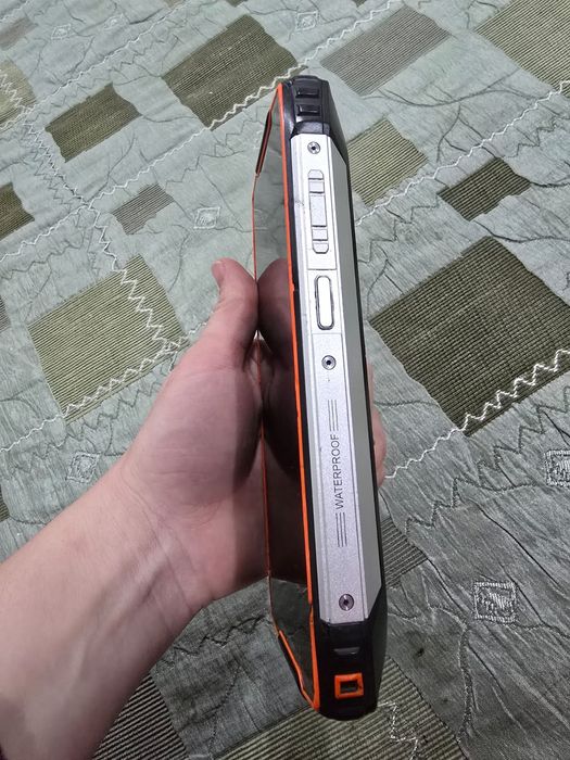 Телефон противоударный