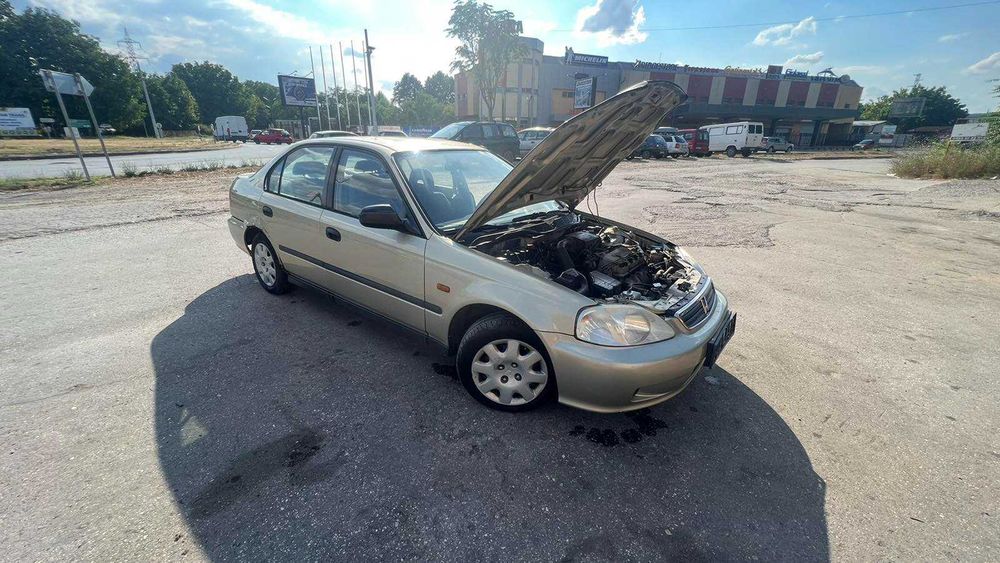 На части Honda Civic 6 японка седан 4-врати D14Z2 Хонда Сивик 1998г.