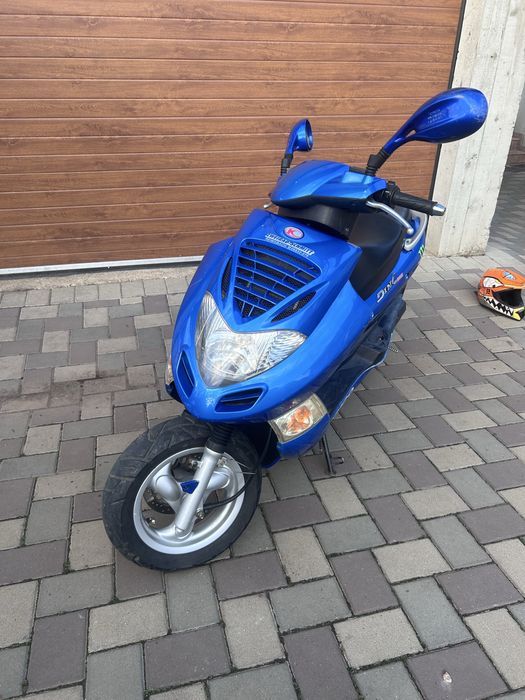Vand scuter kymco 125cc