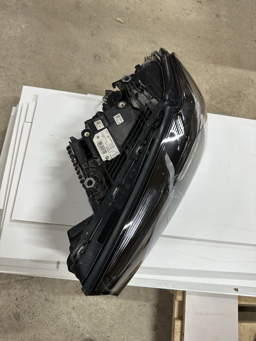 Левая фара BMW 5 серии G30