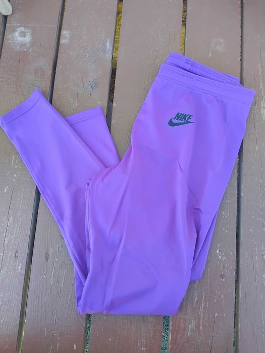 NIKE  - оригинален клин