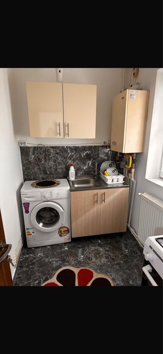 Inchiriez garosniera