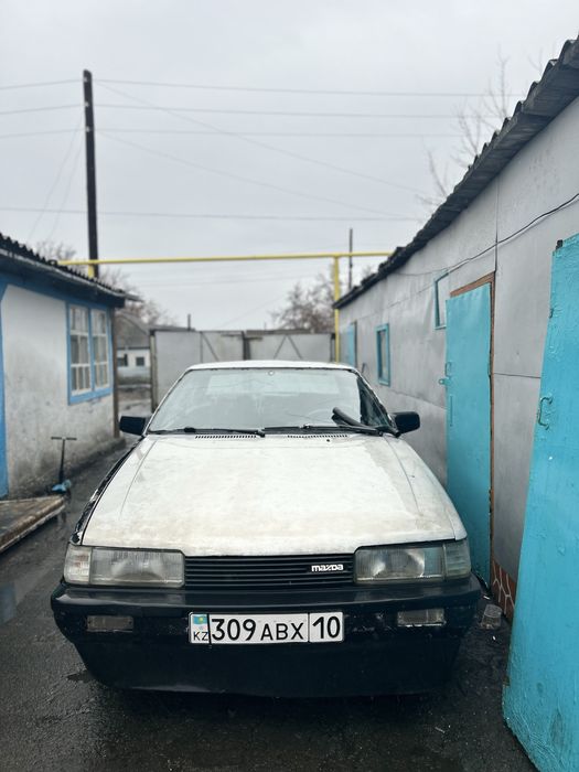 Мазда 626 84г 2л