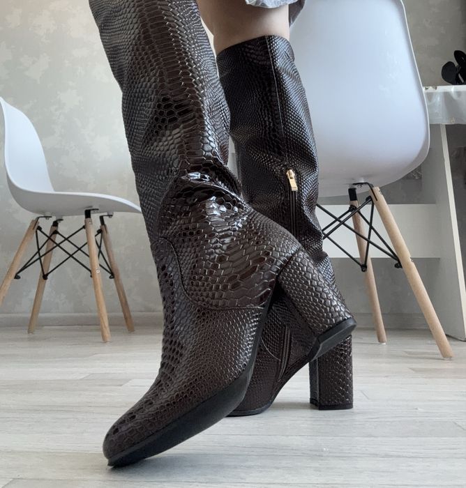 Продам весенние сапоги под кроко