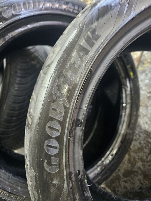 245 40 18 vara goodyear
